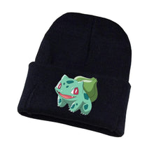 Cargue la imagen en el visor de la galería, los gorros de invierno de Pikachu y Pokémon con aspecto cómico