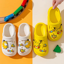 Lade das Bild in den Galerie-Viewer, Pokemon Kinder Sandalen Pummeluff Pikachu, Glumanda oder Schiggy Motiv
