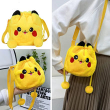 Lade das Bild in den Galerie-Viewer, Flauschige Pikachu Schultertasche
