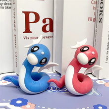 Lade das Bild in den Galerie-Viewer, 6er Set Pokemon Figuren mit Mimigma  Mimikyu, Dratini, Froxy Froakie, Geckarbor Treecko, Plinfa

