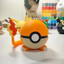Lade das Bild in den Galerie-Viewer, Premium Pokeball in vielen Motiven Glumanda Charmander, Schiggy Squirtle, Bisasam Bulbasaur, Glurak uvm.
