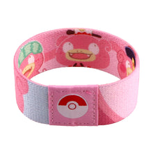 Lade das Bild in den Galerie-Viewer, Modische Pokemon Stoff Armbänder in vielen Motiven
