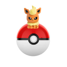 Lade das Bild in den Galerie-Viewer, Pokebälle mit Pokemon Figur - viele Motive
