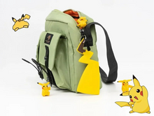 Lade das Bild in den Galerie-Viewer, Pokemon Pikachu Anhänger in 2 Größen
