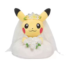 Lade das Bild in den Galerie-Viewer, Pikachu als Hochzeitspaar Pikachu Hochzeit Plüsch Figuren
