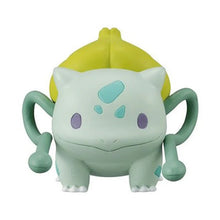 Chargez l'image dans la visionneuse de galerie, 5 figurines Poke avec Pikachu, Évoli, Charmander, Squirtle et Bulbasaur.