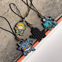 Lade das Bild in den Galerie-Viewer, 6er Set Anhänger, Halsketten oder Broschen im Mecha Pokemon Look
