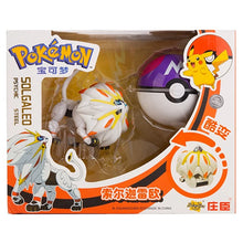 Lade das Bild in den Galerie-Viewer, Pokemon Spielzeug - Großer Pokeball mit Pokemon Figur zum spielen oder sammeln
