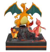 Lade das Bild in den Galerie-Viewer, Glumanda Charmander, Glutexo  Charmeleon, Glurak Charizard Evolution Familie Figur Statue
