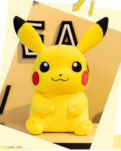 Lade das Bild in den Galerie-Viewer, Wundervolles Lächelndes Pikachu Kuscheltier in vielen Größen
