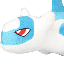 Carga la imagen en el visor de la galería, compra el peluche de Pokémon Latias / Latios (aprox.30 cm)