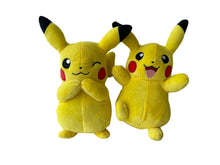 Cargue la imagen en el visor de la galería, compre el encantador Pikachus de peluche en 3 variantes diferentes