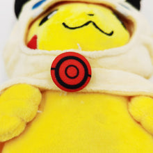 Cargue la imagen en el visor de la galería, compre la figura de peluche Pokémon Pikachu disfrazado de Victini, aproximadamente 20 cm