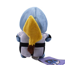Cargue la imagen en el visor de la galería, compre Pokémon de peluche Team Plasma Cuddly Toy (aprox. 20 cm).