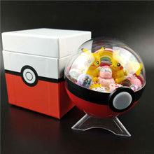 Cargue la imagen en el visor de la galería, compre Big Pokeball con figura de Pokémon