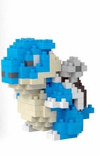 Carga la imagen en el visor de la galería, mini figuras de bloques de construcción de Pokémon: Groudon Kyogre Rayquaza Sobble Scorbunny Grookey Chaneira y mucho más. comprar