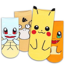 Carica l'immagine nel visualizzatore della galleria, acquista simpatici calzini Pokemon (Pikachu, Charmander, Enton o Schiggy)