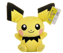 Cargue la imagen en el visor de la galería, compre los peluches de Pokémon Detective Pikachu (23 diseños para elegir)