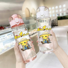 Sube la imagen al visor de la galería, compra una botella de agua reutilizable Pokemon Pikachu
