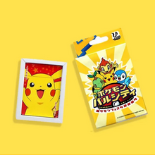 Chargez l'image dans la visionneuse de la galerie, achetez le jeu de cartes Pokemon Pikachu