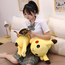 Lade das Bild in den Galerie-Viewer, Riesiger Pikachu Kuschelwurm Stofftier kaufen

