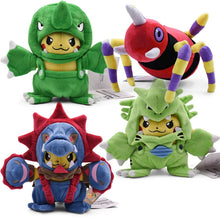 Cargue la imagen en el visor de la galería, compre Pikachu Cosplay Plush Figure (4 motivos, 18-20cm)